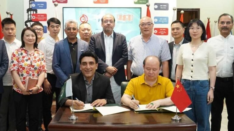 Chinese Footwear Association to Invest US$72 Million in Pakistan’s Footwear Industry