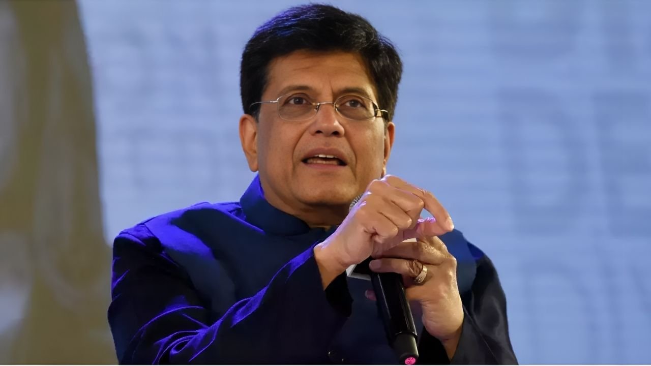 Union Minister Piyush Goyal Urges Leather and Footwear Industry to Aim for $50 Billion by 2030