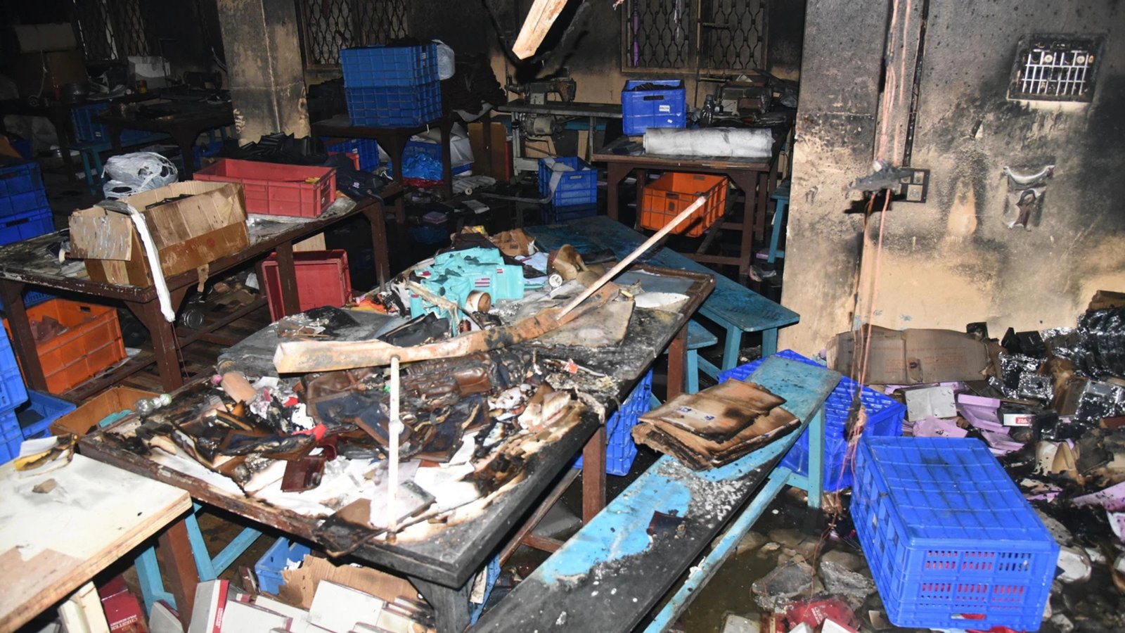Two Dead and Three Injured After Fire Breaks Out at Leather Goods Unit in Tiljala Kolkata
